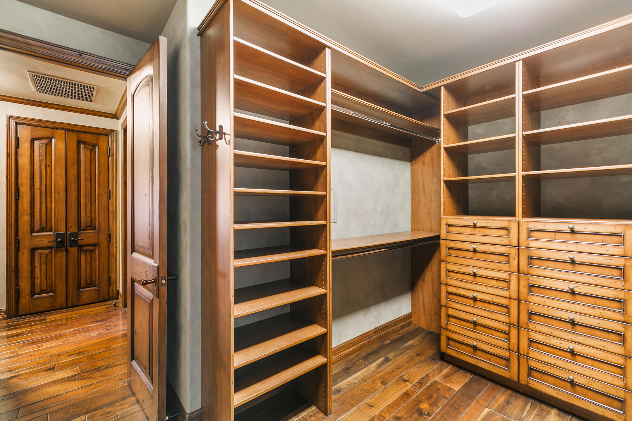 Broken Top - Residential