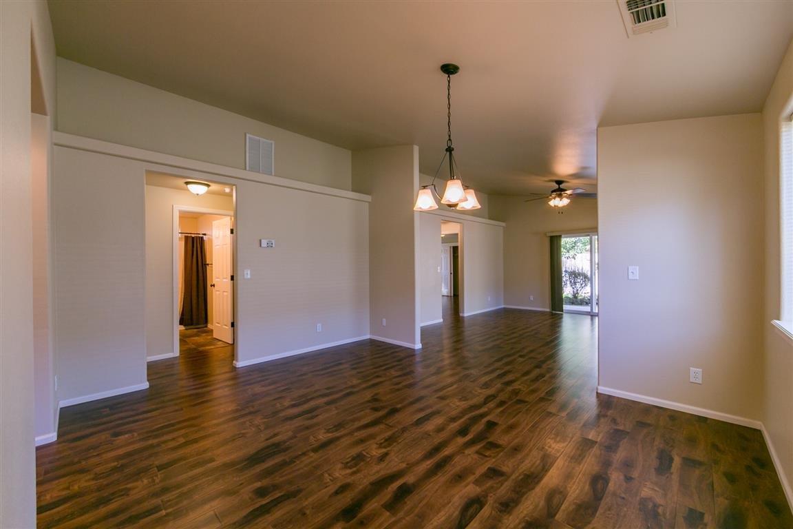 Little Butte Meadows - Residential