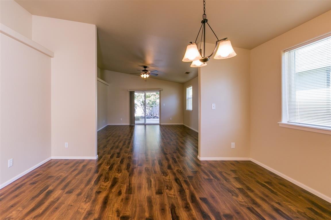 Little Butte Meadows - Residential