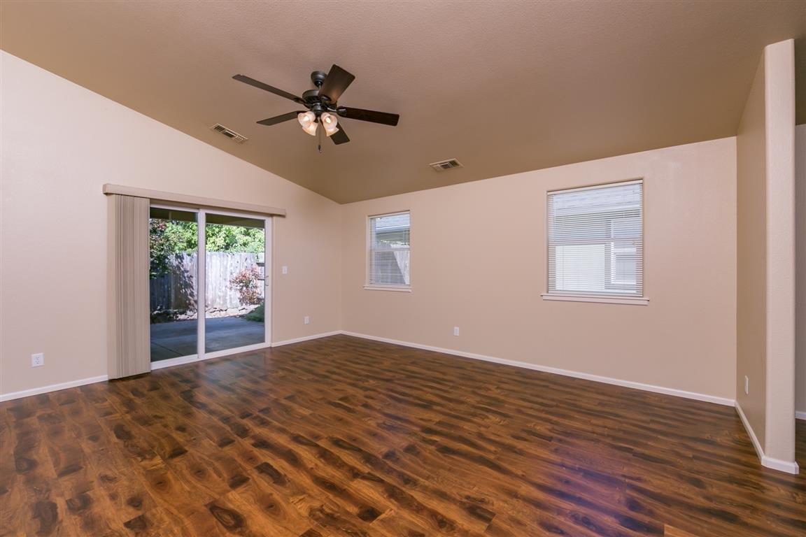 Little Butte Meadows - Residential