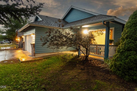 Photo of 786 NE Tierra Road, Bend, OR 97701 (MLS # 220228284)