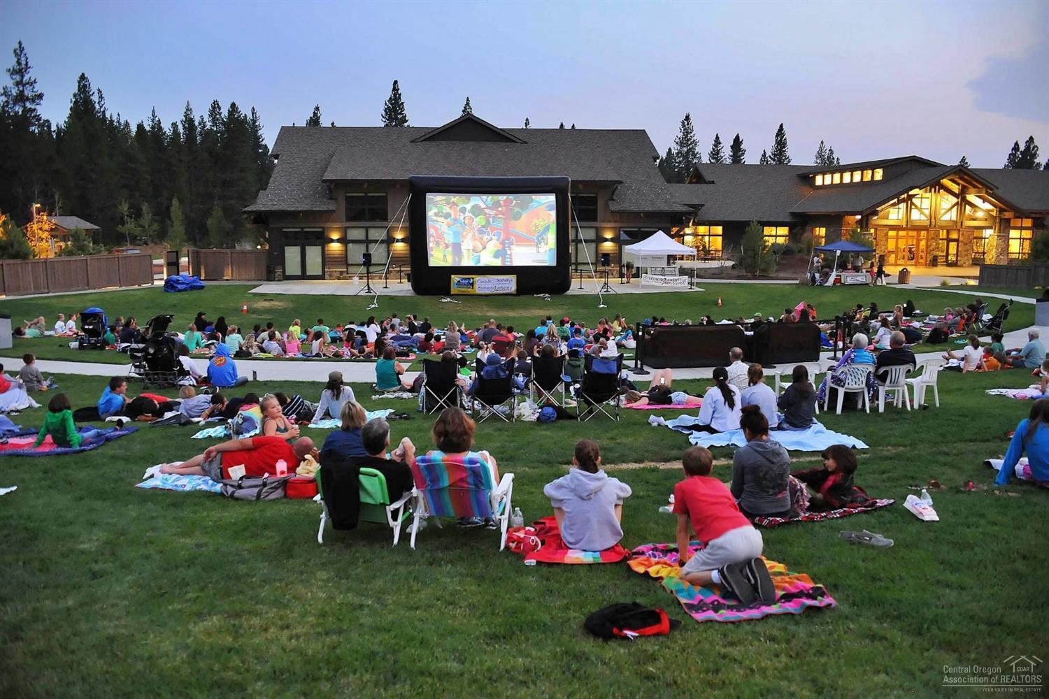 Fairway Crest Village - Residential