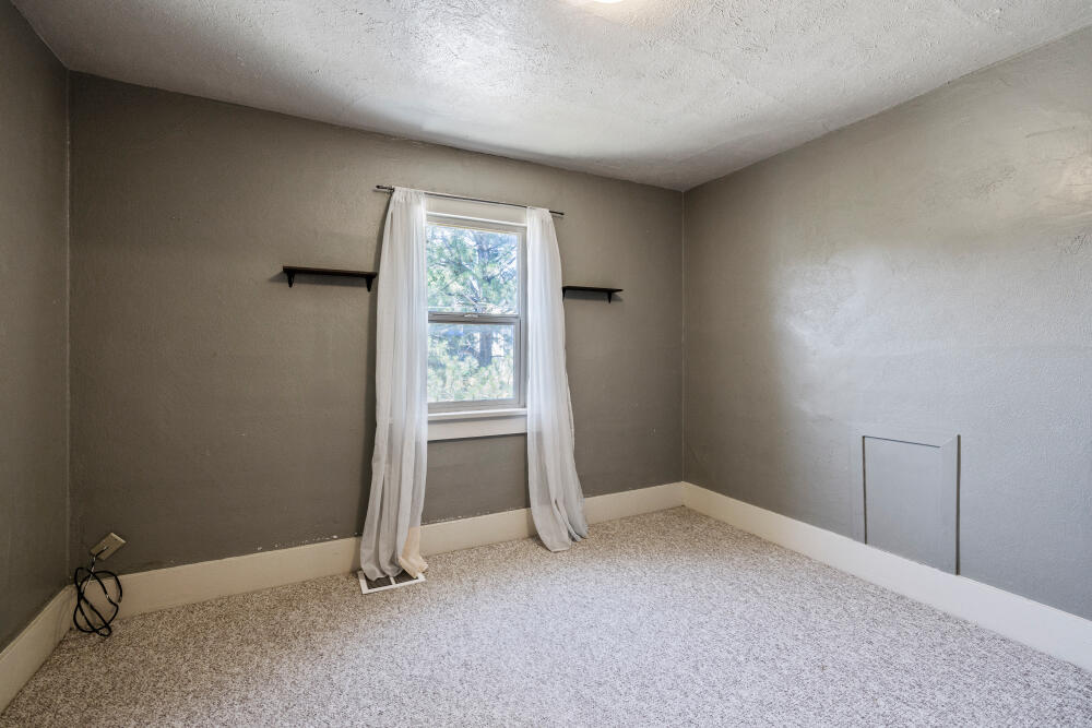 Klamath Falls -First Addition - Residential