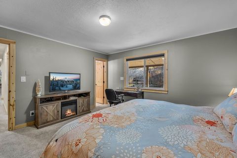 Tiny photo for 26508 Rainbow Road, Canyon City, OR 97820 (MLS # 220213248)