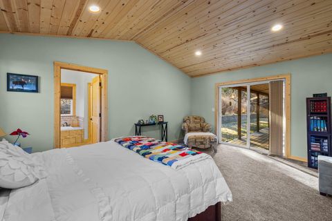 Tiny photo for 26508 Rainbow Road, Canyon City, OR 97820 (MLS # 220213248)