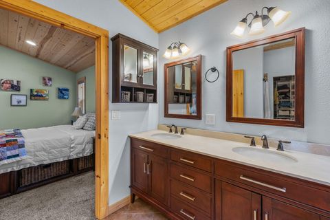 Tiny photo for 26508 Rainbow Road, Canyon City, OR 97820 (MLS # 220213248)