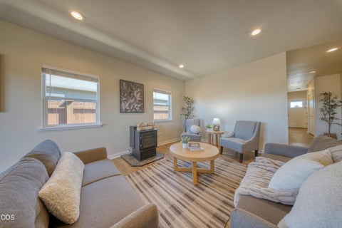 Tiny photo for 51227 Riley Lane, La Pine, OR 97739 (MLS # 220223048)