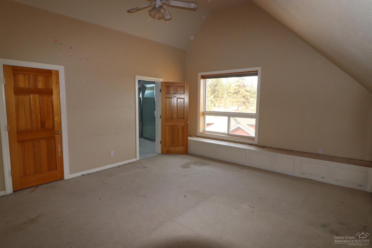 Panoramic View Est - Residential