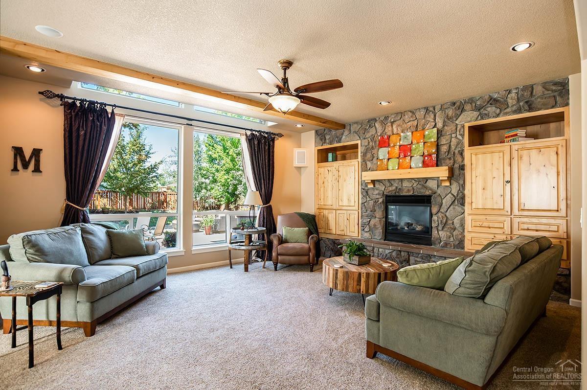 Lava Ridges - Residential