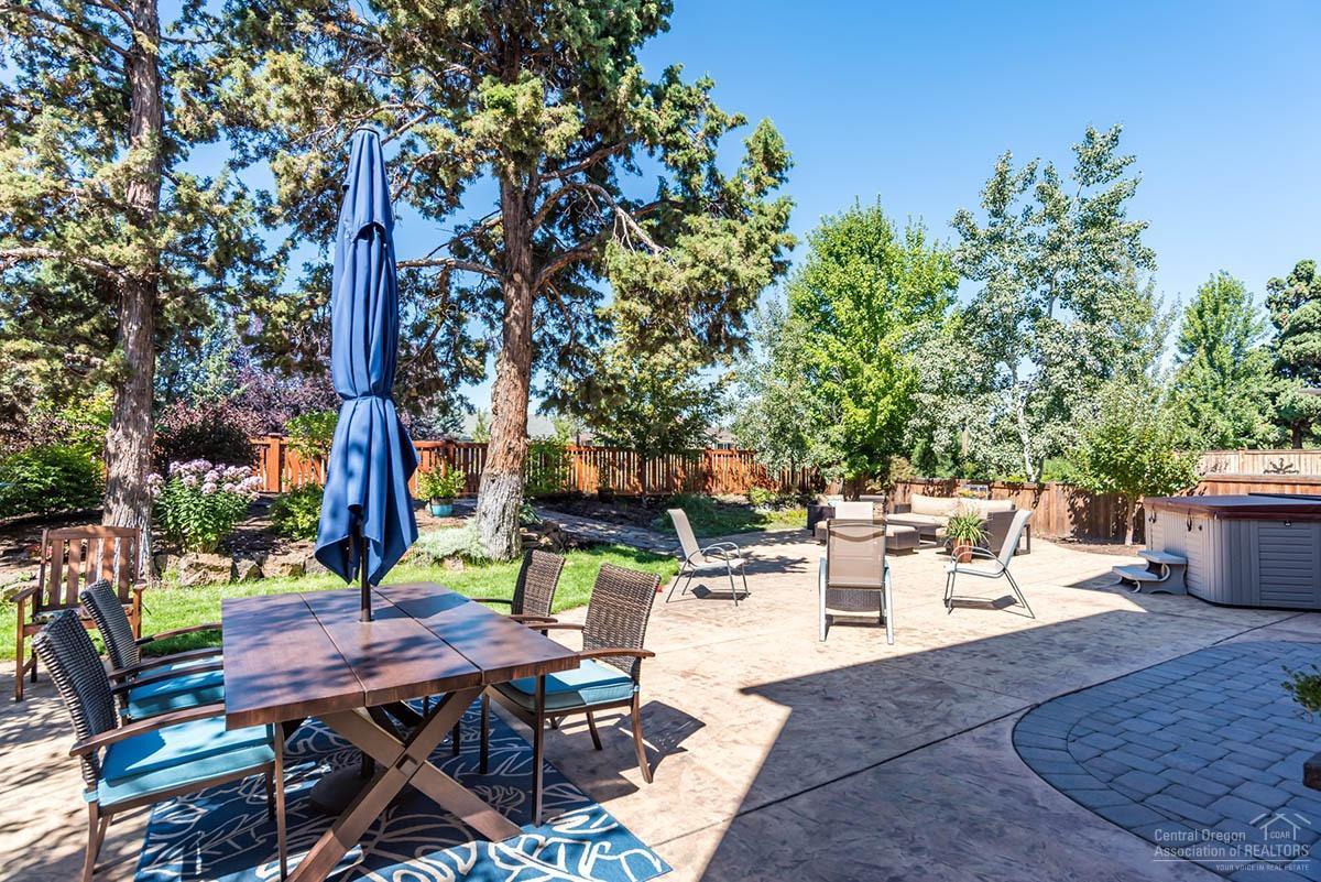 Lava Ridges - Residential