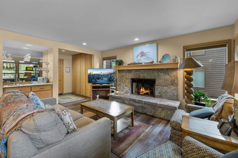 Tiny photo for 57373 Beaver Ridge Loop #27, Sunriver, OR 97707 (MLS # 220213242)