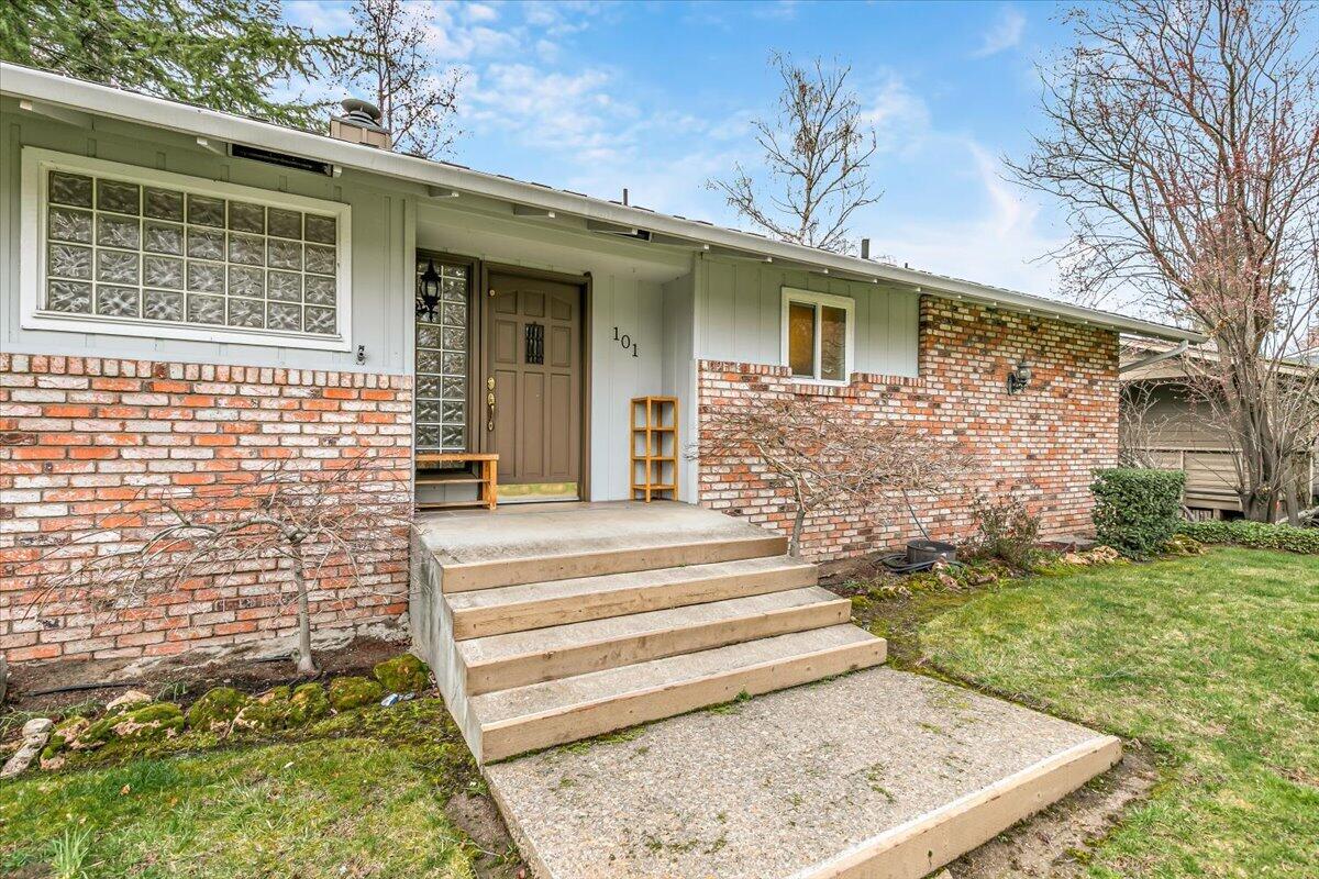 101 Kensington Square