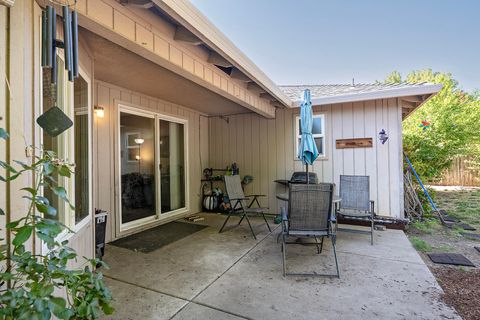 Tiny photo for 1860 Cottonwood Drive, Central Point, OR 97502 (MLS # 220213884)