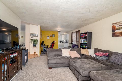 Tiny photo for 1860 Cottonwood Drive, Central Point, OR 97502 (MLS # 220213884)