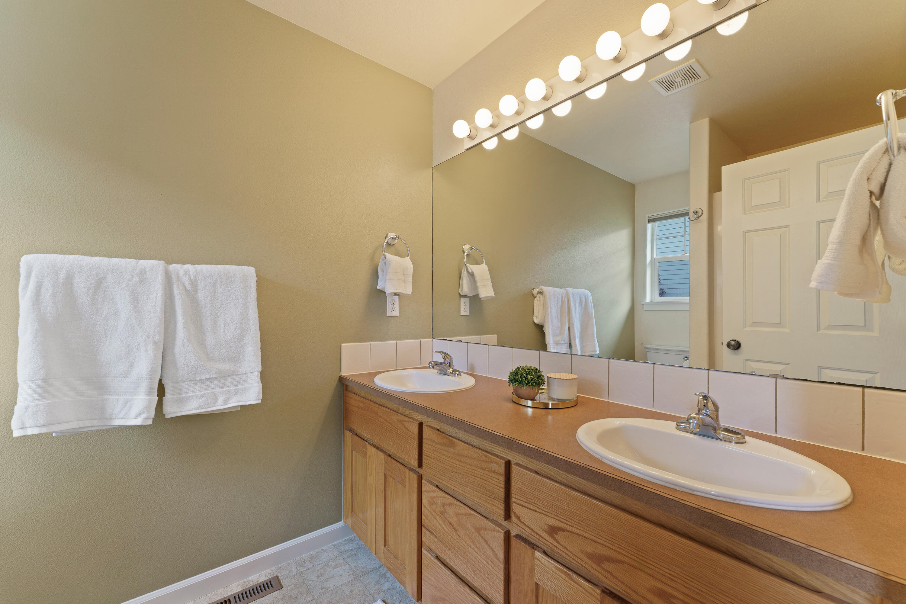 Oakview - Residential