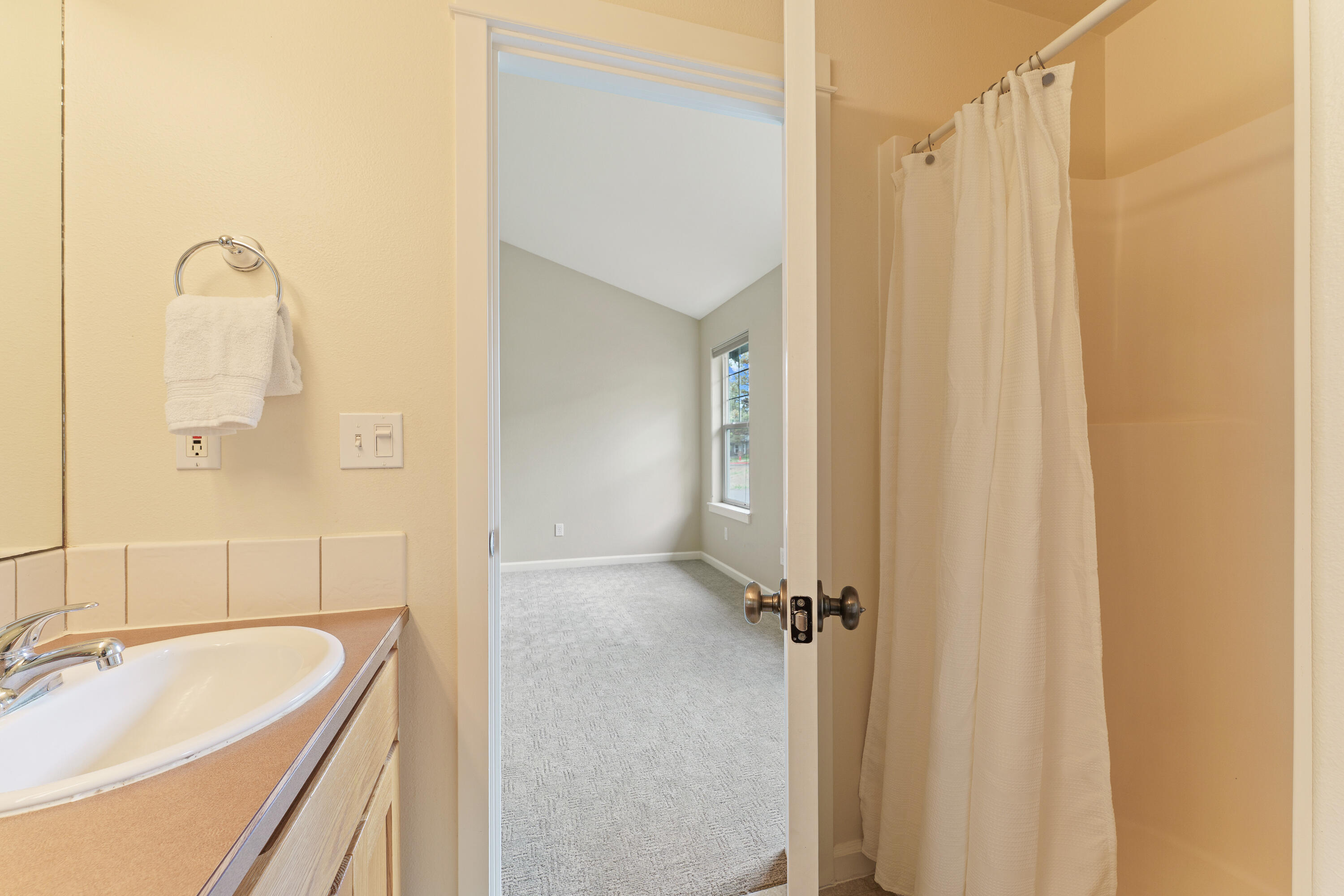 Oakview - Residential