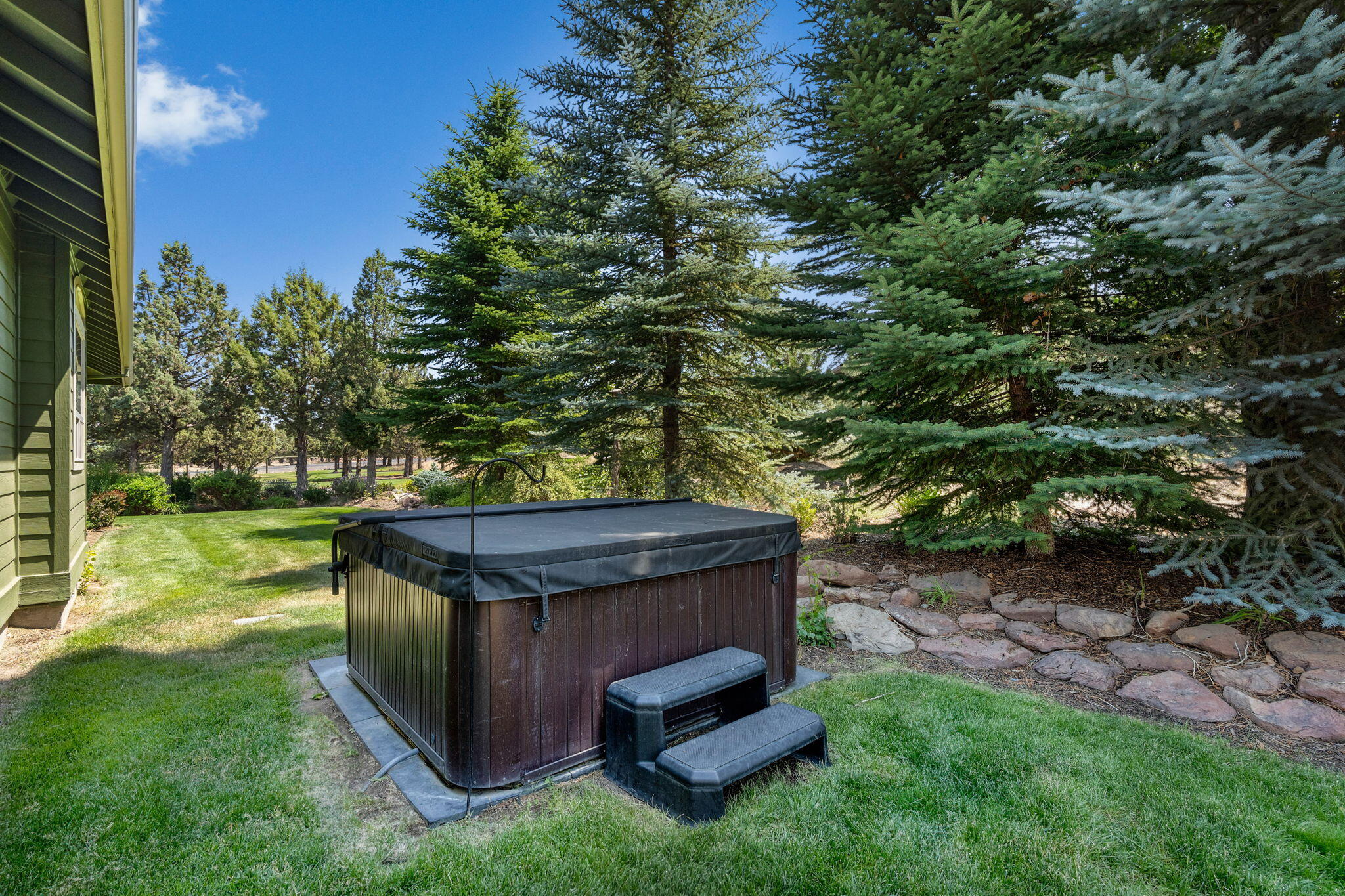 Mtn View Estate - Residential