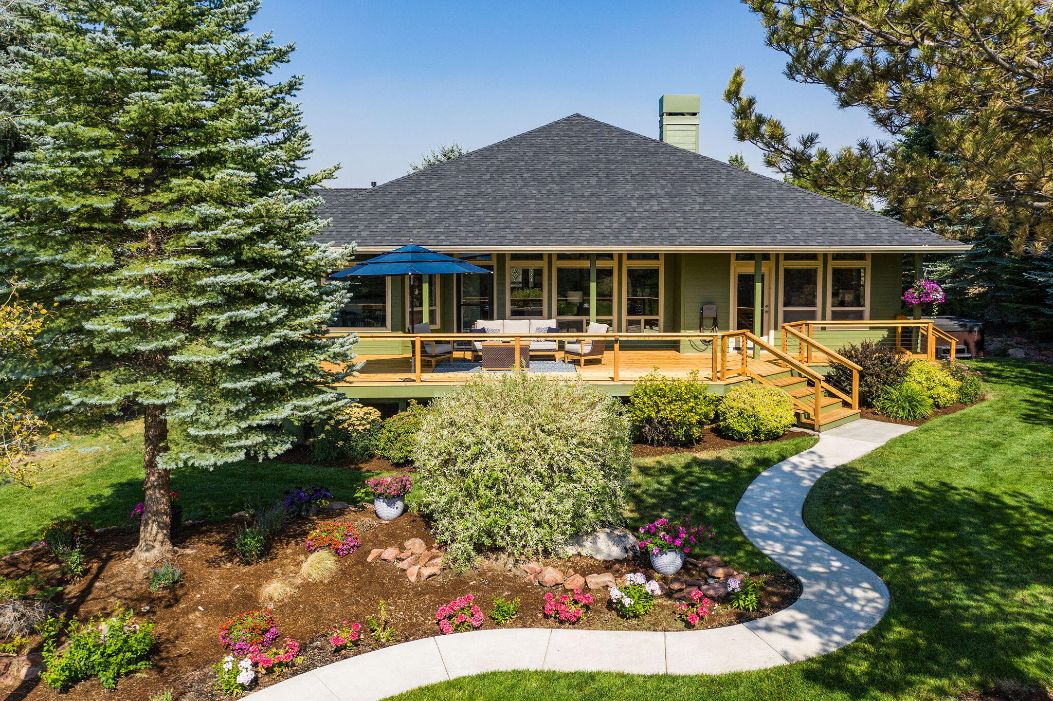 Mtn View Estate - Residential