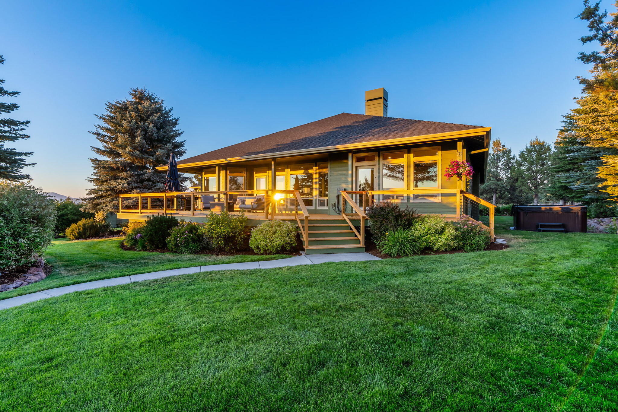 Mtn View Estate - Residential