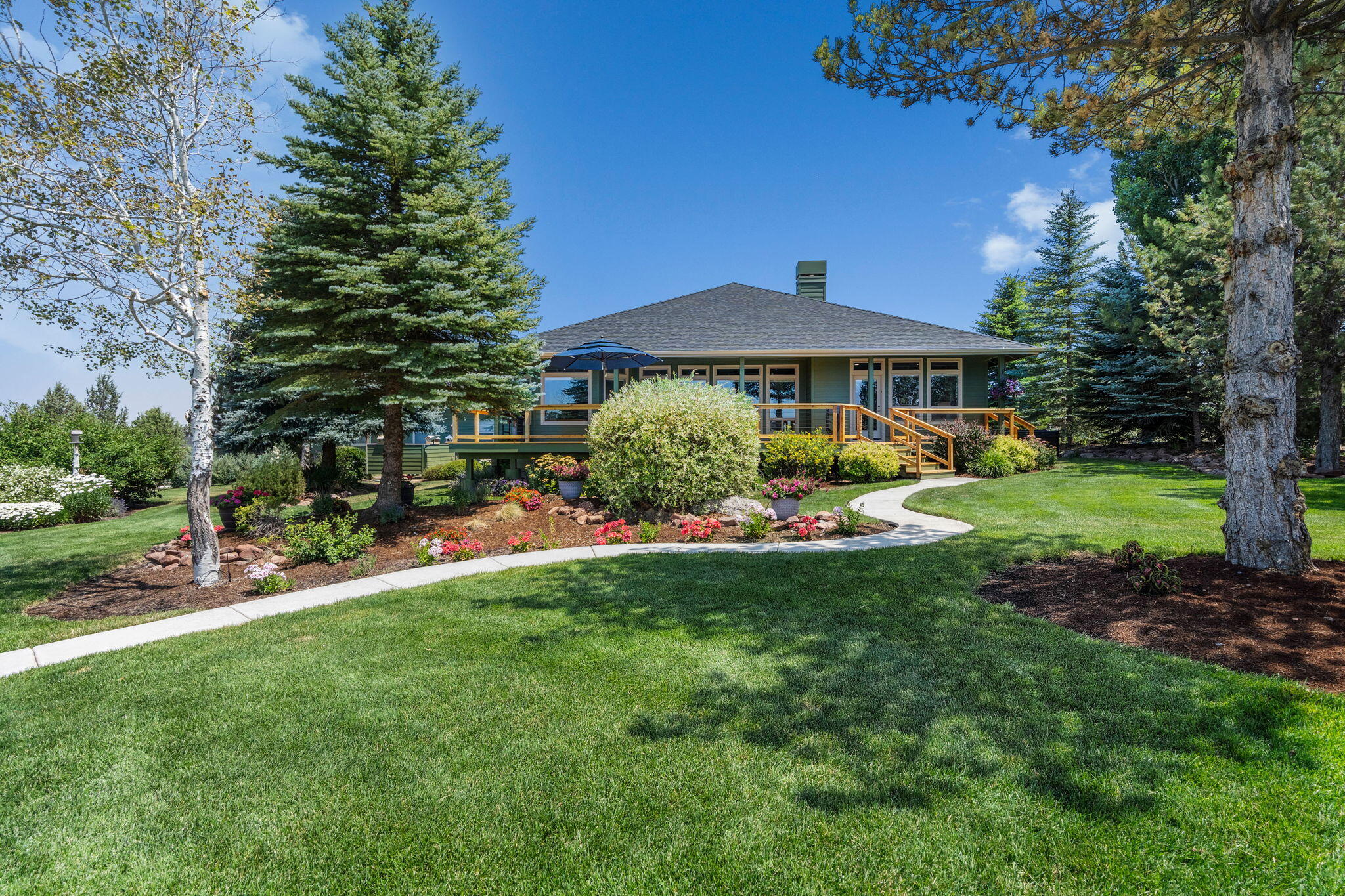 Mtn View Estate - Residential