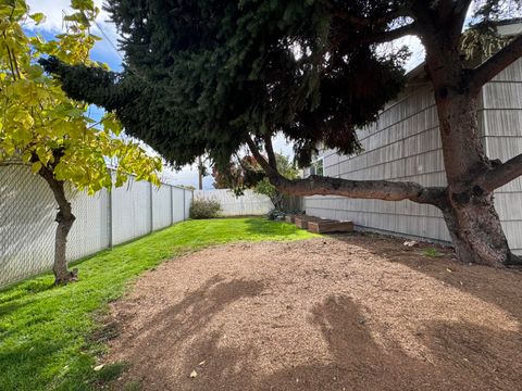 Tiny photo for 840 Ash Street, Central Point, OR 97502 (MLS # 220211689)