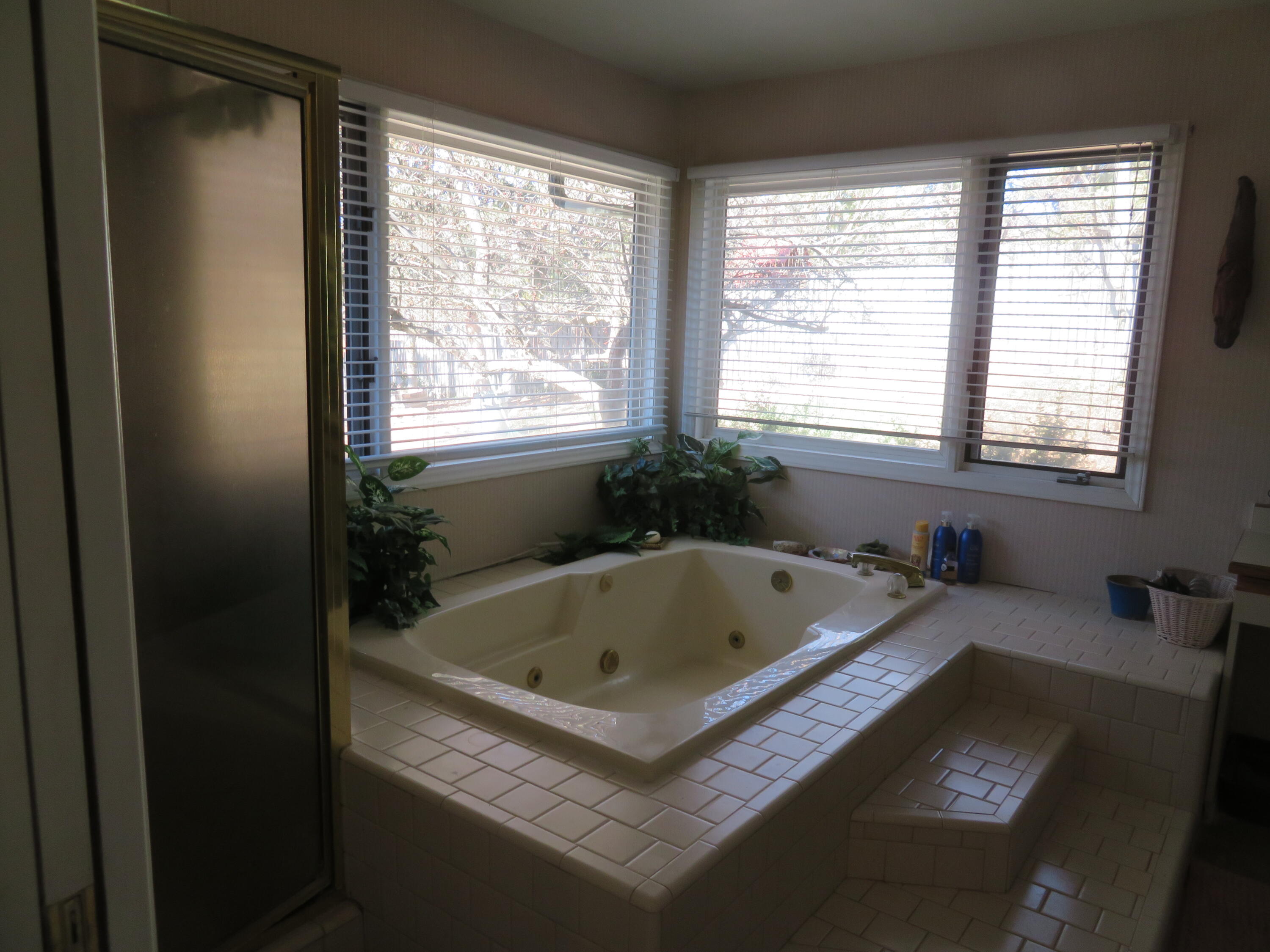 Klamath Falls -Nob Hill - Residential