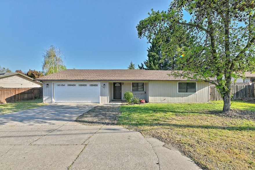 This move in ready home was recently updated this year with new carpet, paint and HVAC system. When you walk in, you will notice the vaulted ceiling in the living room
as well as a wood burning fire place, perfect for cozy winter days! The kitchen has a lot of cabinet space as well as tiled counter tops. Conveniently located near shopping
and hospitals as well as easy I-5 access! This home has a newer roof, 2017 and also has RV parking. Would be a great first time home or perfect for an investor.
