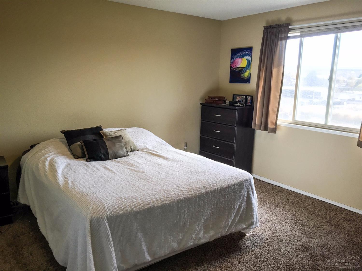 Hillcrest J - Residential