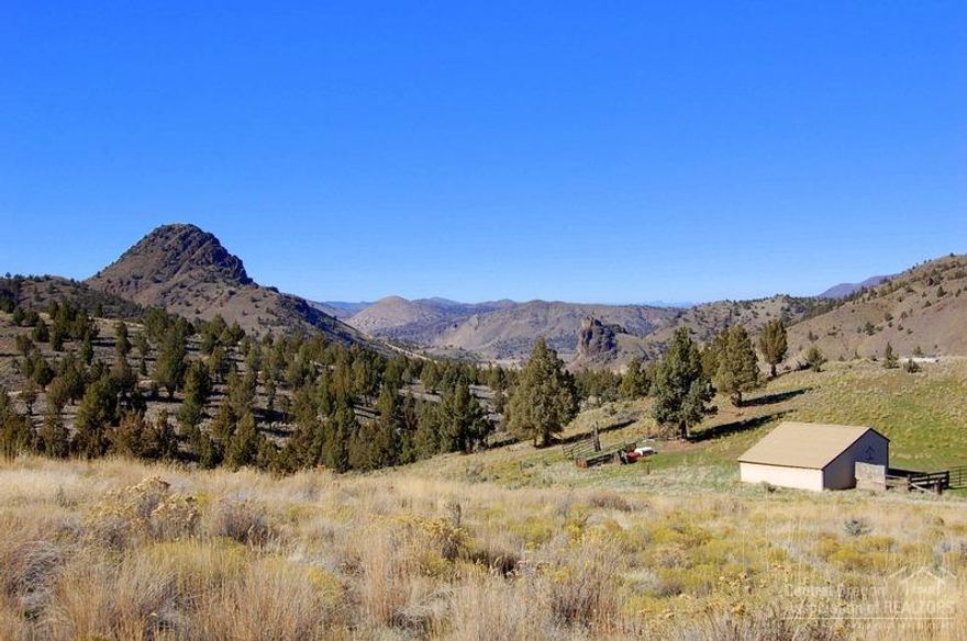 17.57 acres with incredible views from this hilltop setting just Southwest of Mitchell. Property is fenced, has barn just waiting for your home to complete this small ranchette. Just minutes to fishing, hunting, hiking and endless other recreational opportunities including John Day River, Painted Hills National Park and the Ochoco Mountains.