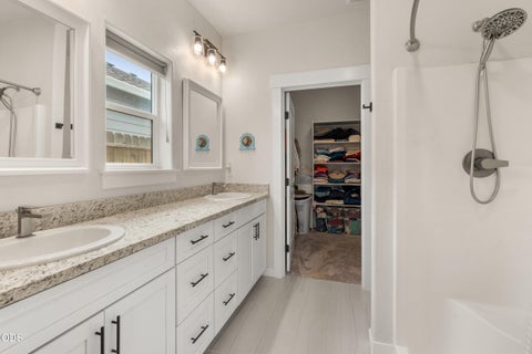 Tiny photo for 692 Kaitlin Lane, Medford, OR 97501 (MLS # 220225836)