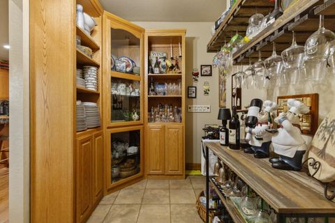 Tiny photo for 1164 Paper Birch Way, Klamath Falls, OR 97601 (MLS # 220219646)