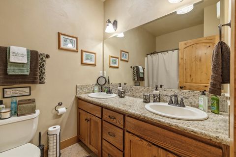 Tiny photo for 1164 Paper Birch Way, Klamath Falls, OR 97601 (MLS # 220219646)
