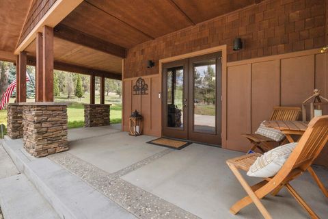 Tiny photo for 1164 Paper Birch Way, Klamath Falls, OR 97601 (MLS # 220219646)