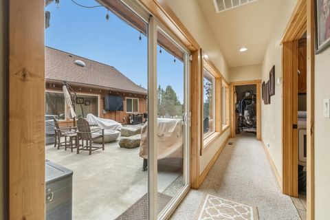 Tiny photo for 1164 Paper Birch Way, Klamath Falls, OR 97601 (MLS # 220219646)