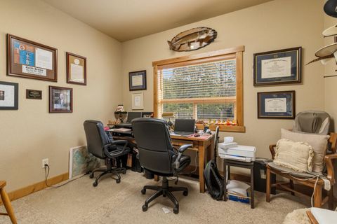 Tiny photo for 1164 Paper Birch Way, Klamath Falls, OR 97601 (MLS # 220219646)