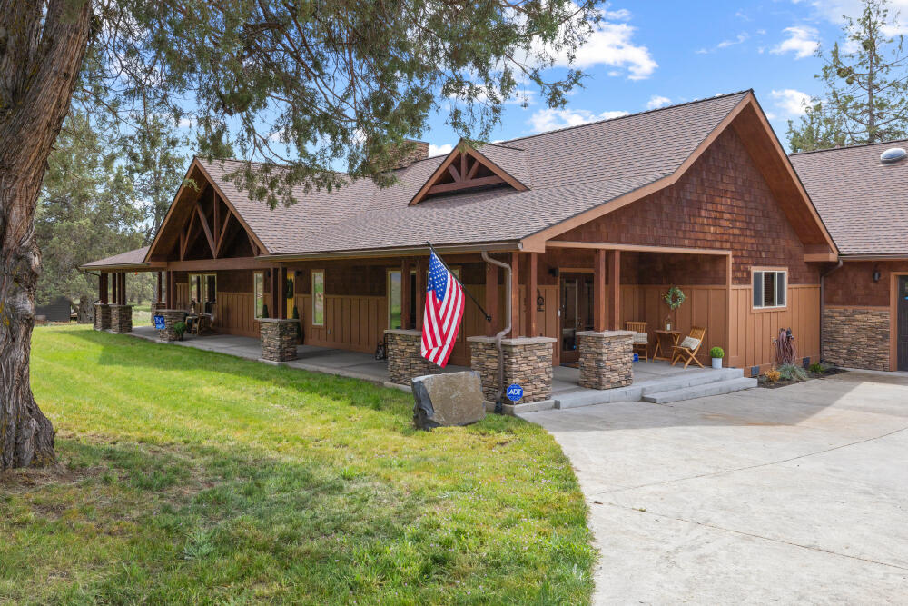 1164 Paper Birch Way