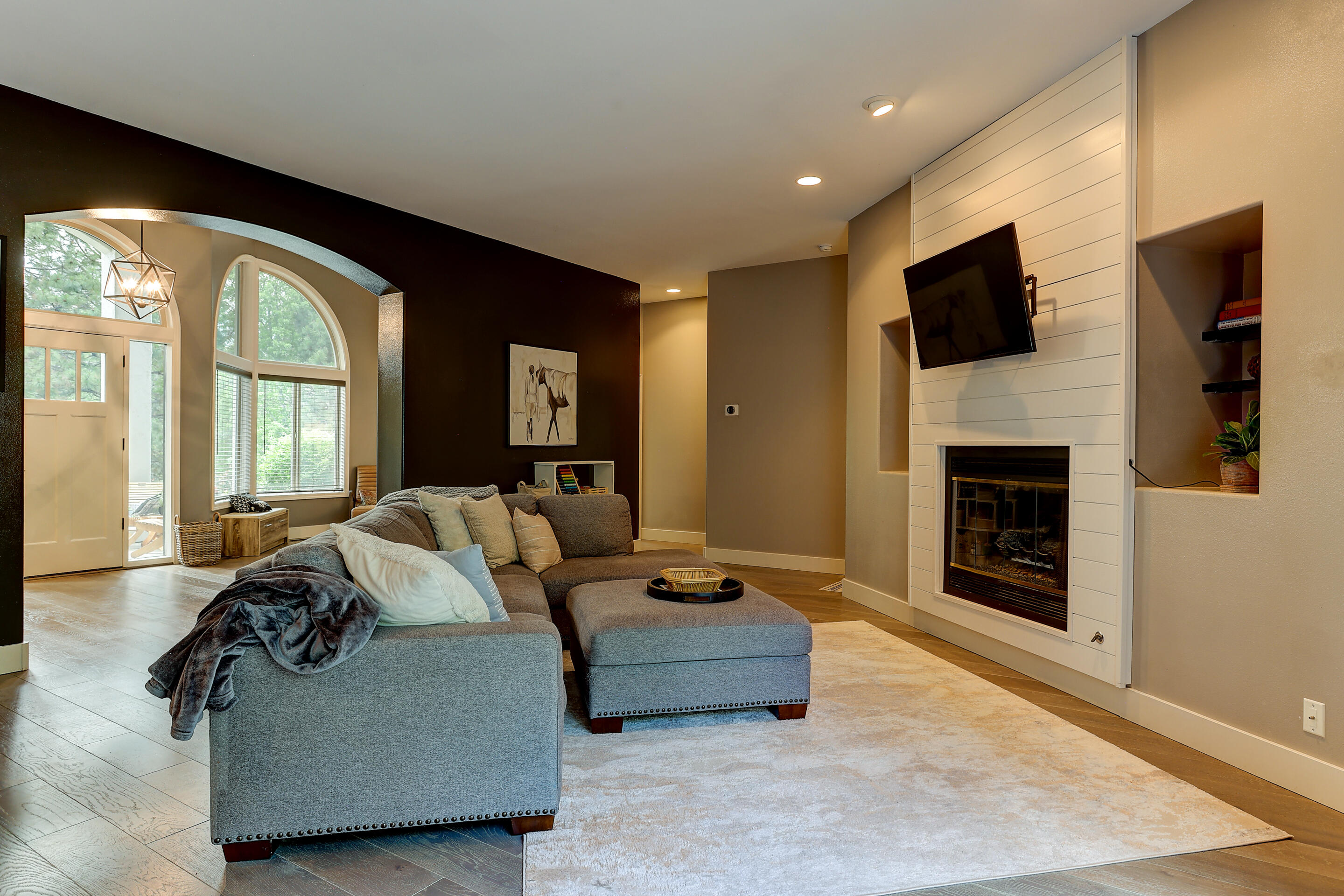 Mtn Gate - Residential