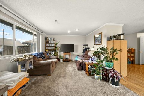 Tiny photo for 470 De Barr Avenue, Medford, OR 97501 (MLS # 220215686)