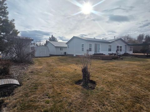 Tiny photo for 32928 Rivers Drive, Chiloquin, OR 97624 (MLS # 220215177)