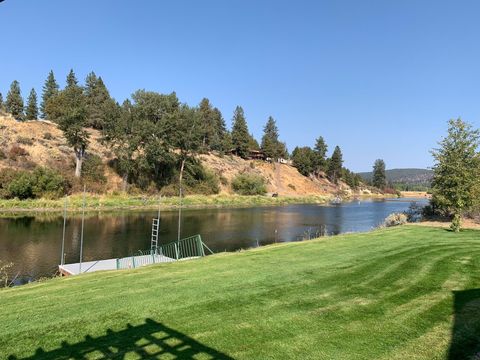 Tiny photo for 32928 Rivers Drive, Chiloquin, OR 97624 (MLS # 220215177)