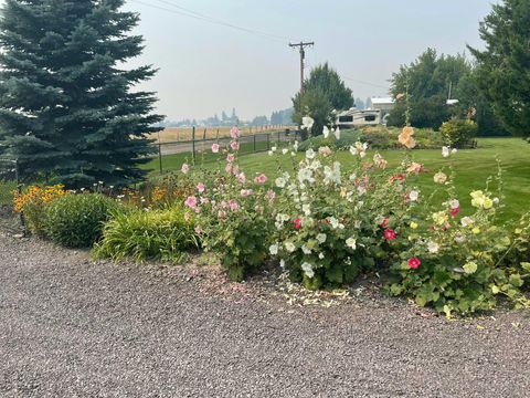 Tiny photo for 32928 Rivers Drive, Chiloquin, OR 97624 (MLS # 220215177)