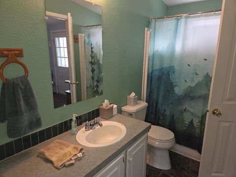 Tiny photo for 32928 Rivers Drive, Chiloquin, OR 97624 (MLS # 220215177)