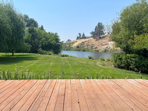 Tiny photo for 32928 Rivers Drive, Chiloquin, OR 97624 (MLS # 220215177)