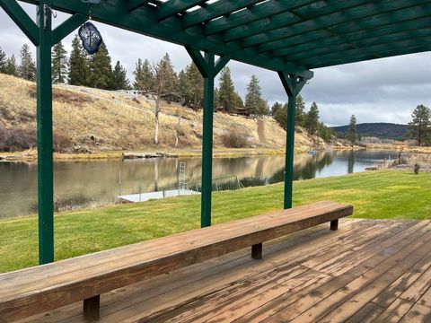 Tiny photo for 32928 Rivers Drive, Chiloquin, OR 97624 (MLS # 220215177)
