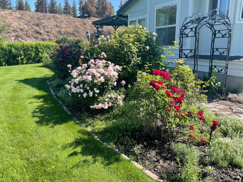 Tiny photo for 32928 Rivers Drive, Chiloquin, OR 97624 (MLS # 220215177)