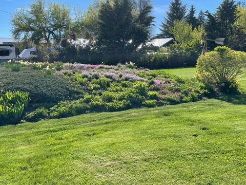 Tiny photo for 32928 Rivers Drive, Chiloquin, OR 97624 (MLS # 220215177)