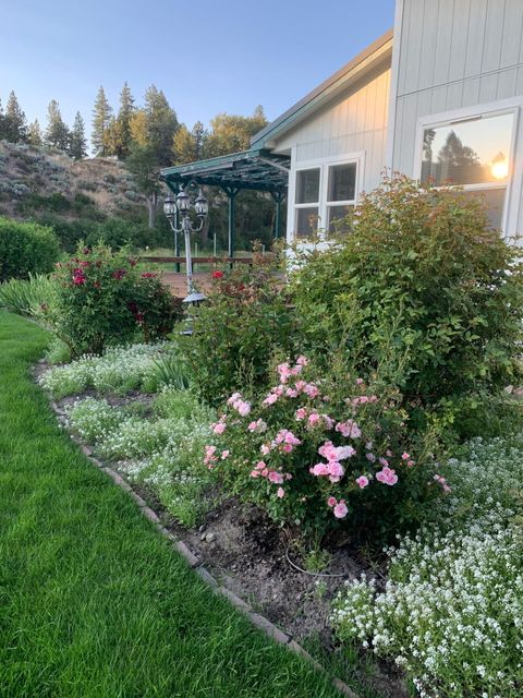 Tiny photo for 32928 Rivers Drive, Chiloquin, OR 97624 (MLS # 220215177)