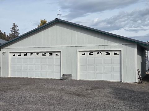 Tiny photo for 32928 Rivers Drive, Chiloquin, OR 97624 (MLS # 220215177)