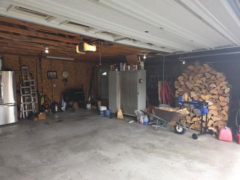 Tiny photo for 32928 Rivers Drive, Chiloquin, OR 97624 (MLS # 220215177)