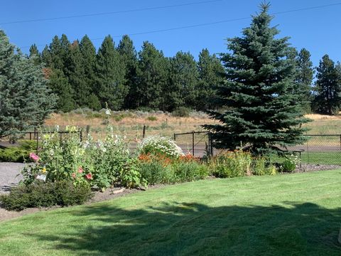 Tiny photo for 32928 Rivers Drive, Chiloquin, OR 97624 (MLS # 220215177)